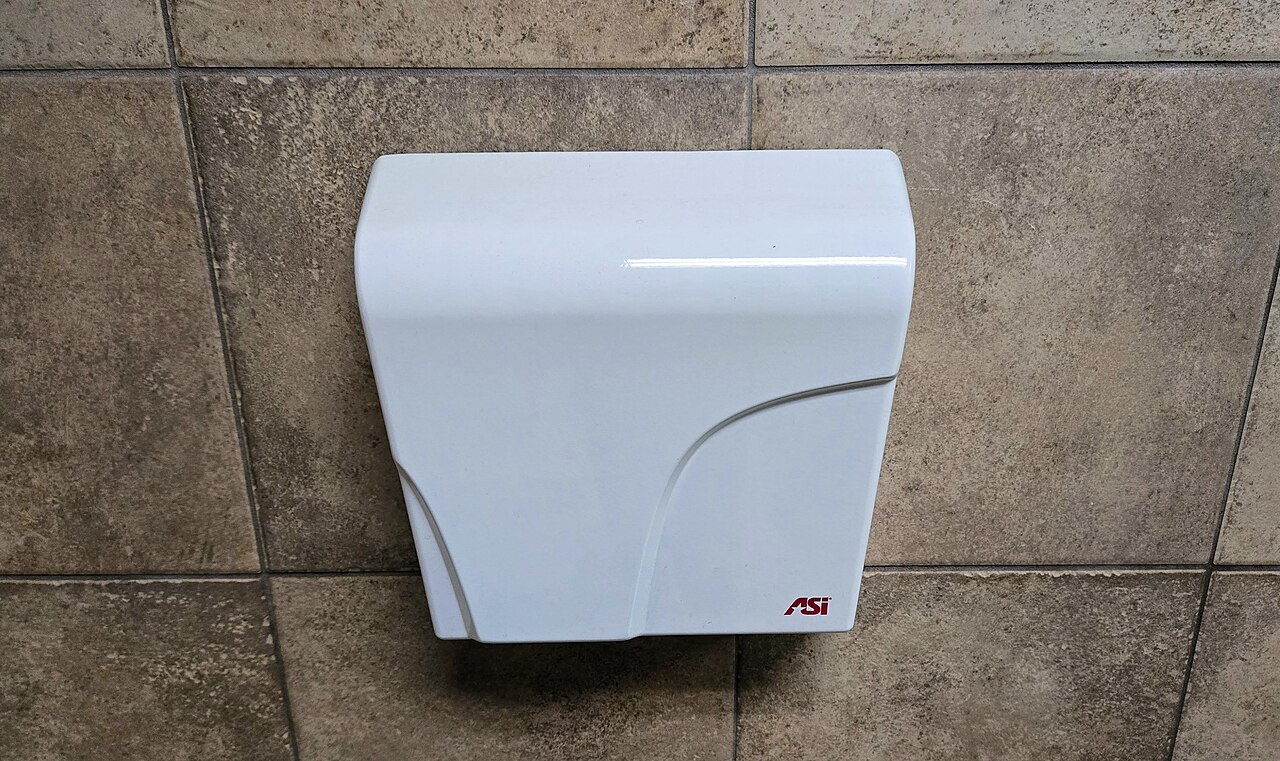 salle de bains compacte